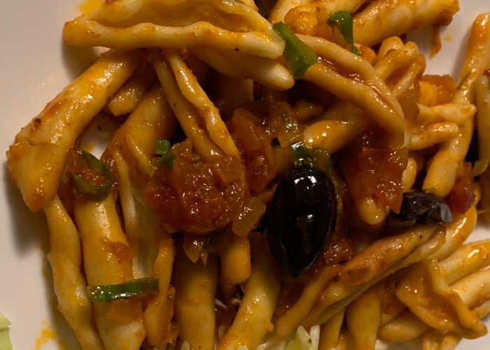 Tomato & Olive Pasta Sauce - Cooking Revived