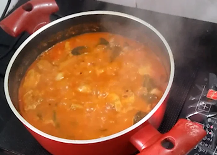 Meen Mulakittathu - Kerala Style Fish Curry